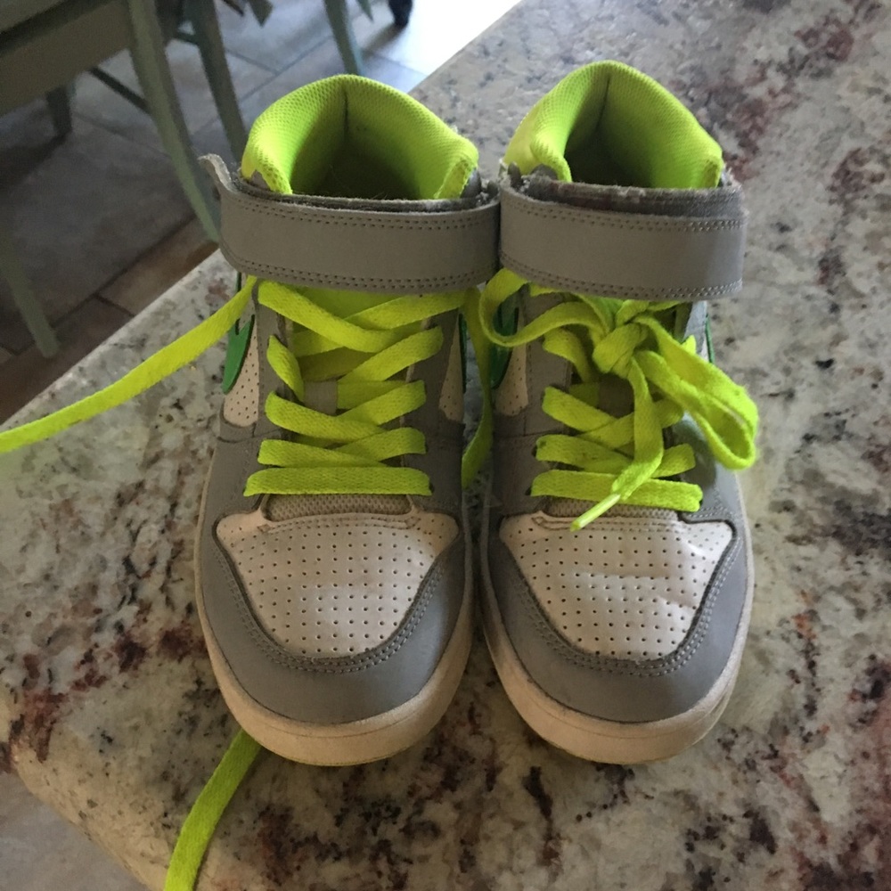 Nike High top